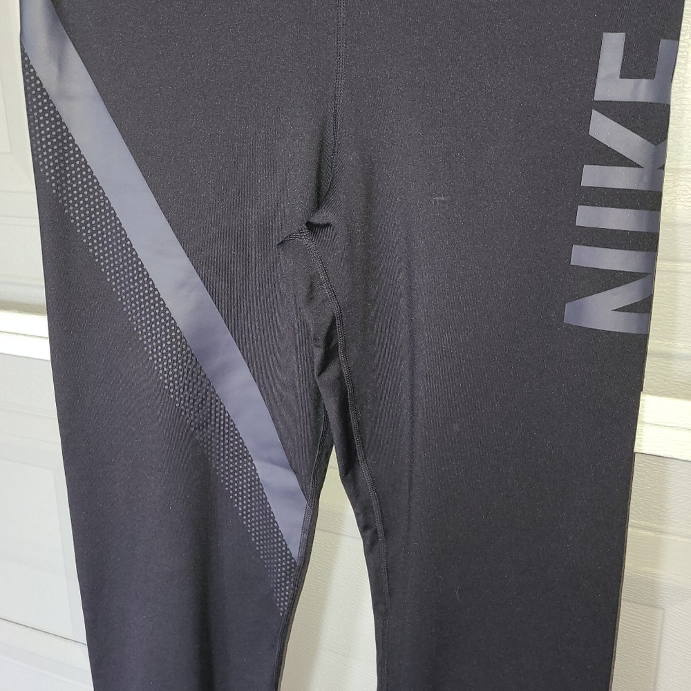 Gently used Nike Pro leggings